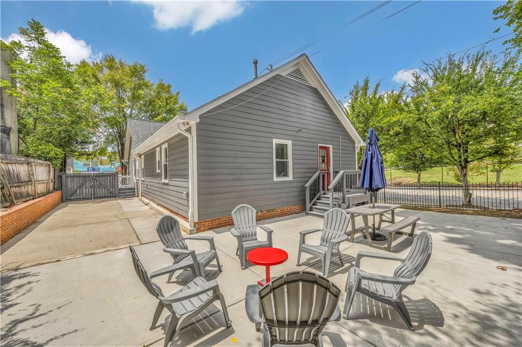 107 Howell Street NE