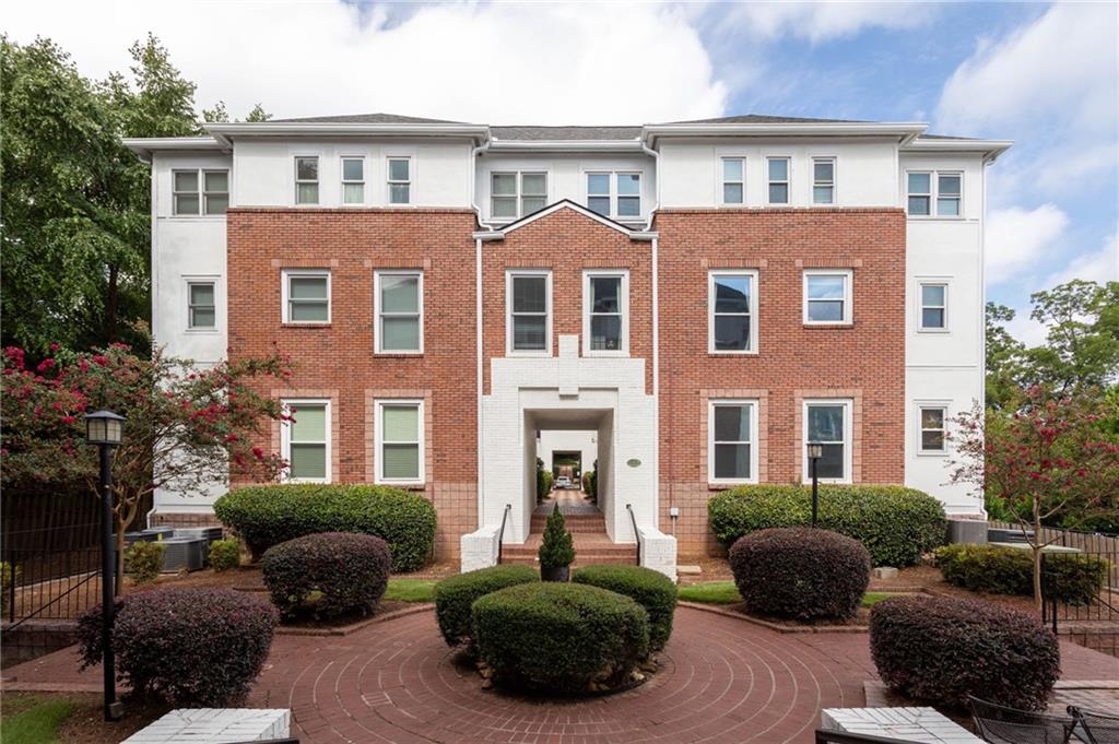 1170 N Highland Avenue NE Unit B8