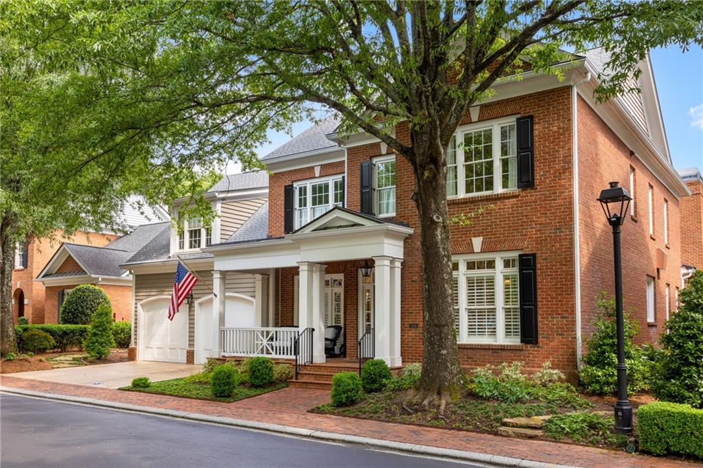 1116 Bellewood Square