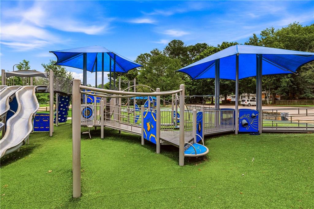 2670 Woodridge Drive