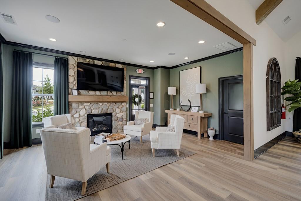 301 Bradford Walk
