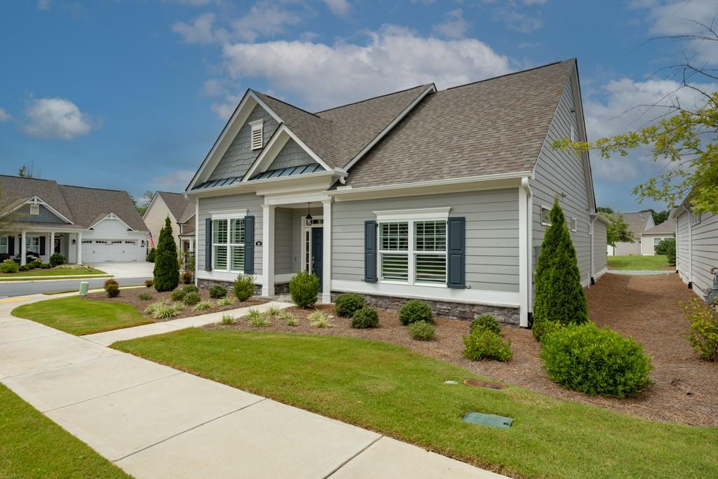 301 Bradford Walk