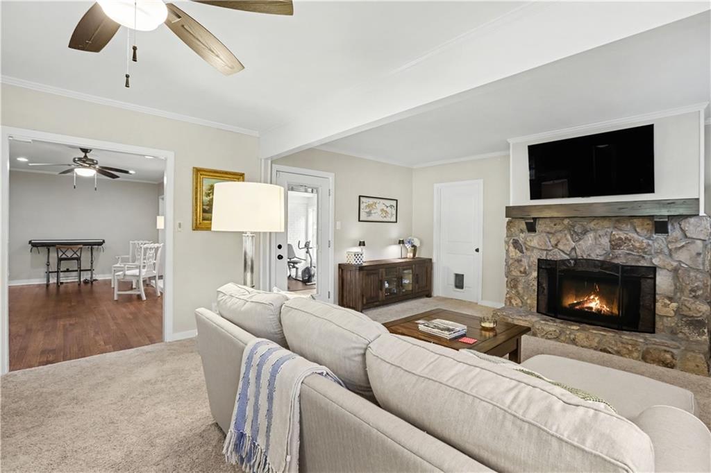 975 Cardova Drive NE