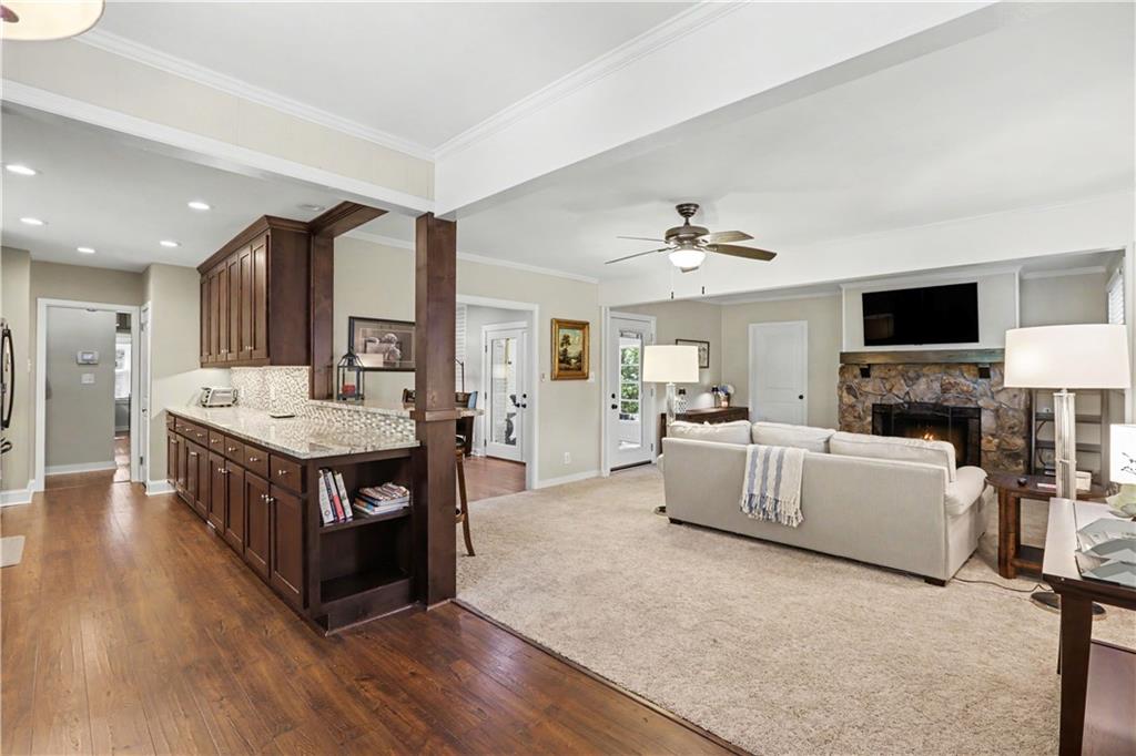 975 Cardova Drive NE