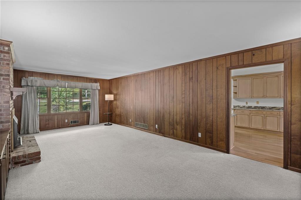 5171 Meadowlake Drive
