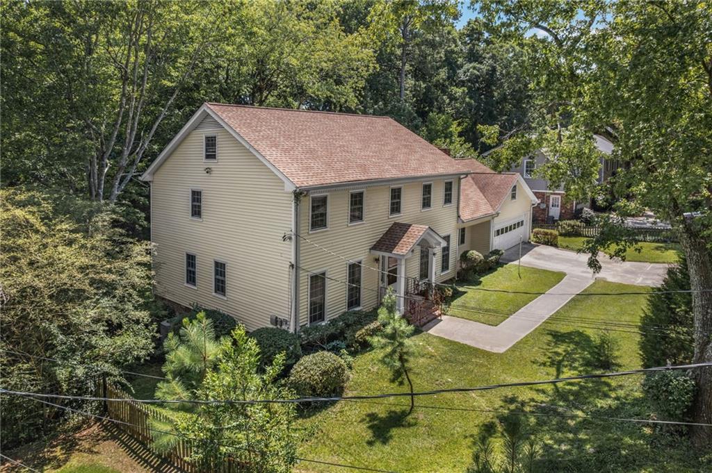 5171 Meadowlake Drive
