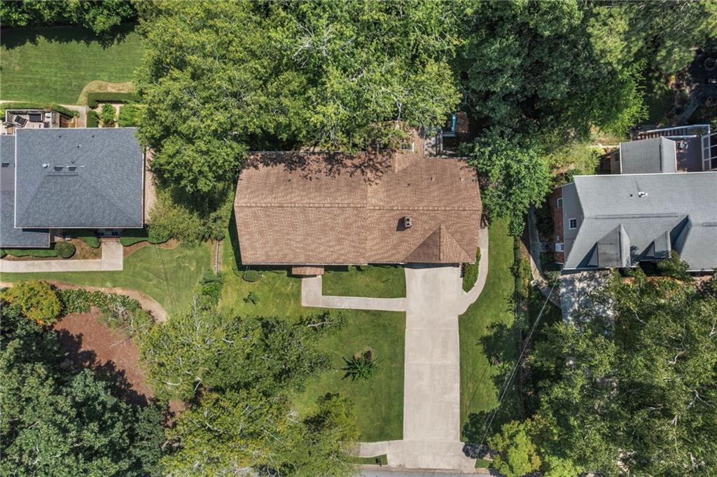 5171 Meadowlake Drive