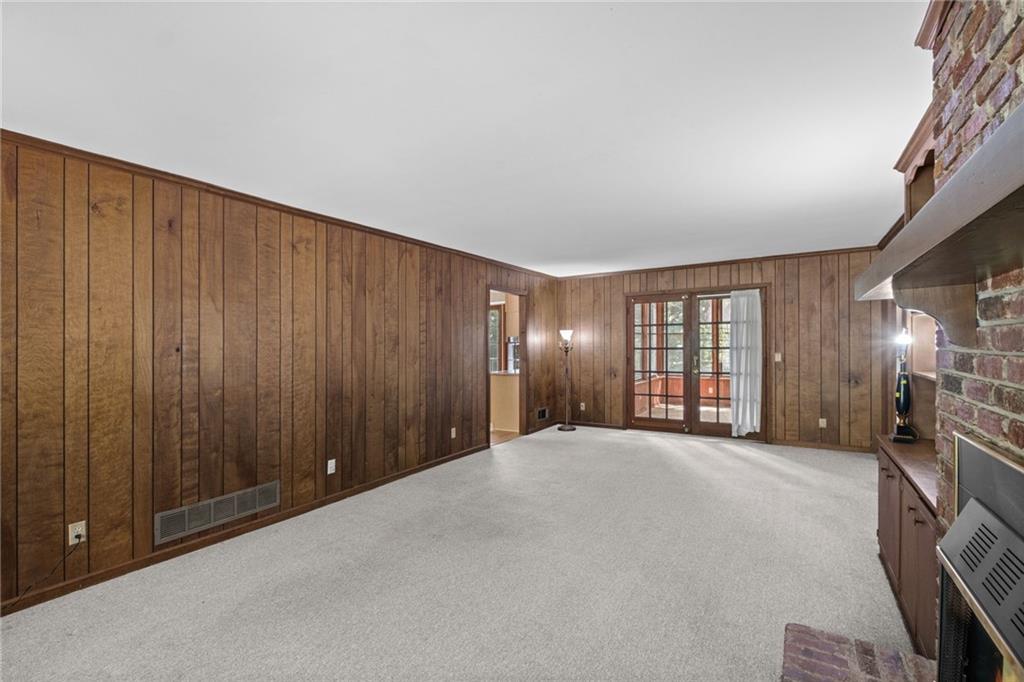 5171 Meadowlake Drive