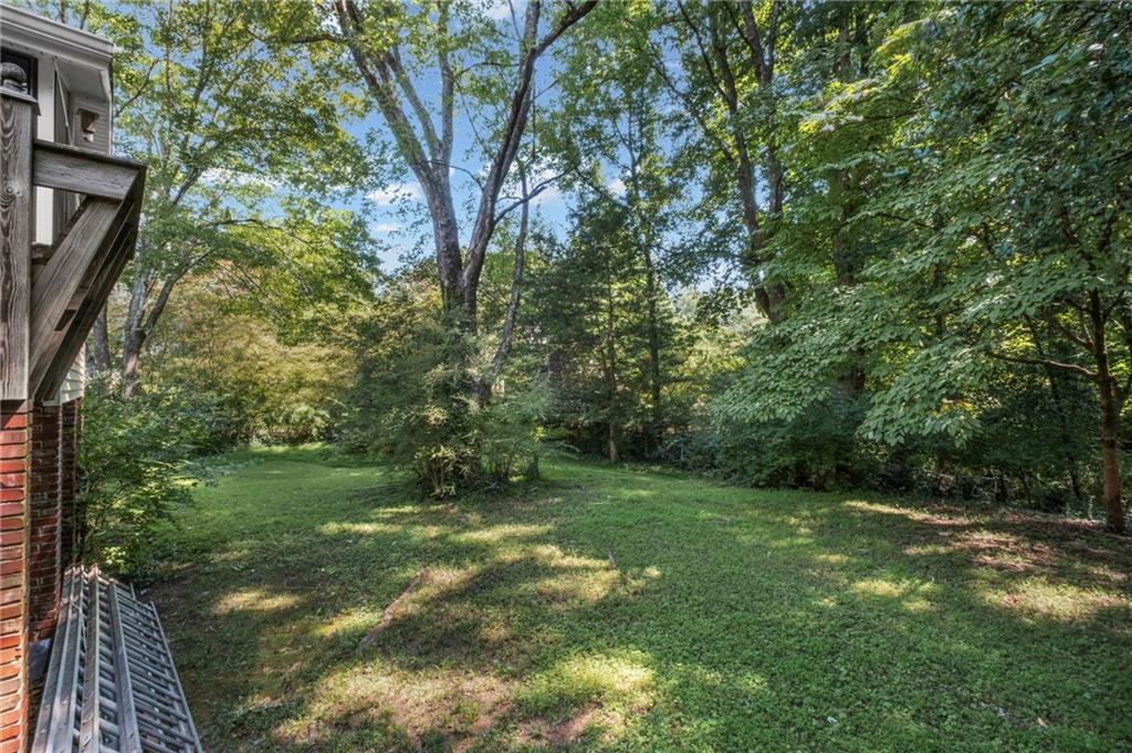 5171 Meadowlake Drive