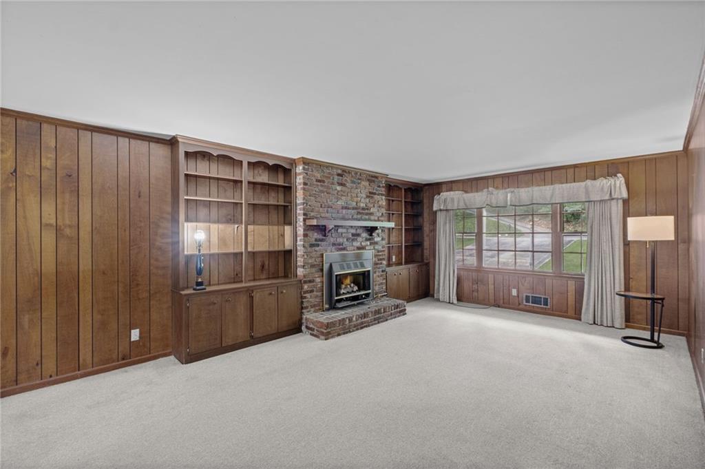 5171 Meadowlake Drive
