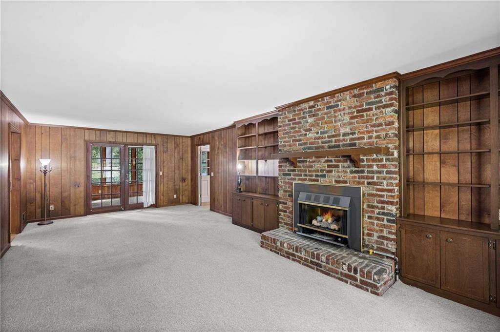 5171 Meadowlake Drive