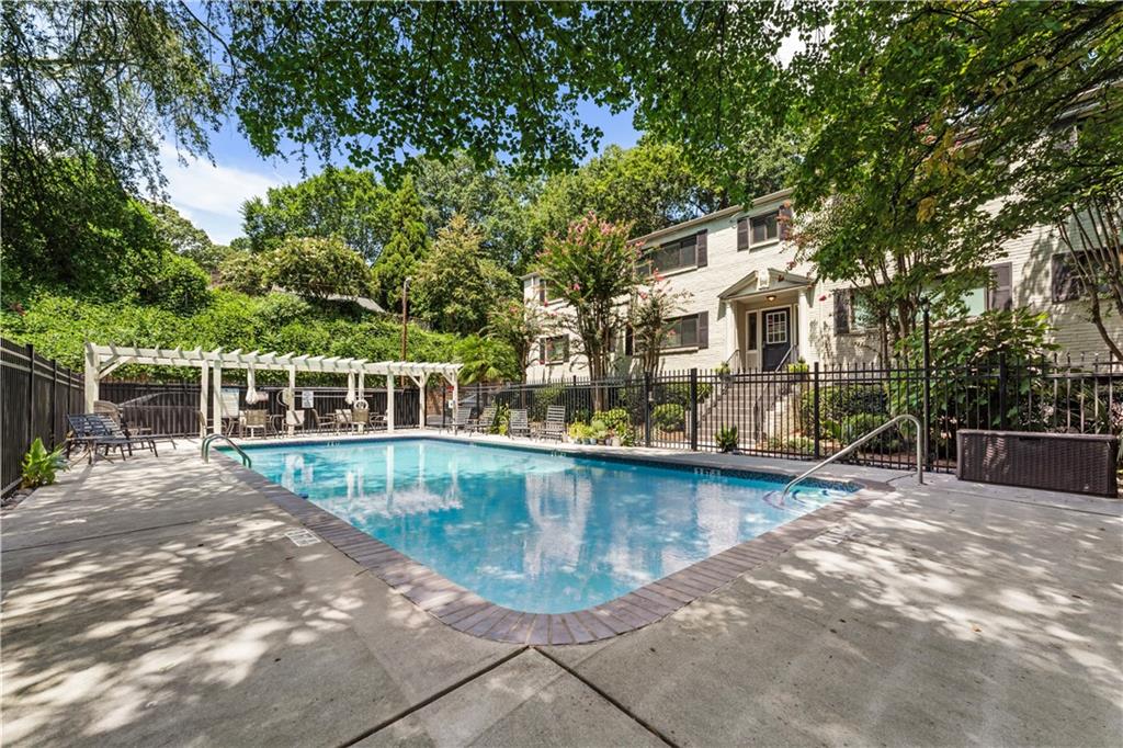 870 Glendale Terrace NE Unit 7