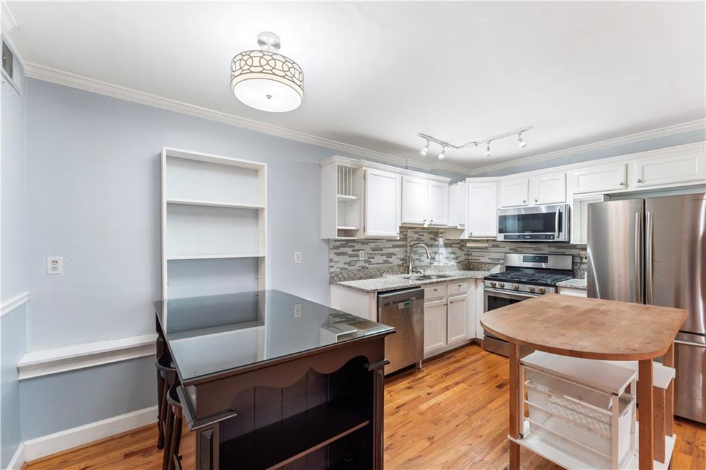 870 Glendale Terrace NE Unit 7