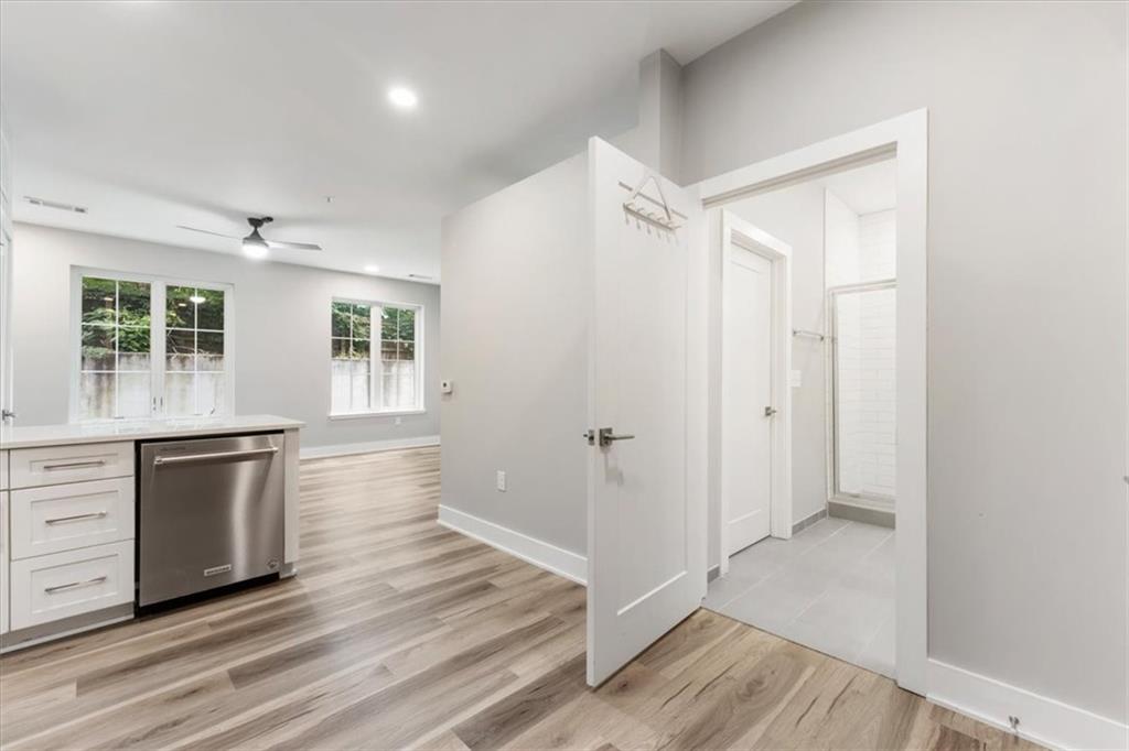 22 Airline Street NE Unit 106