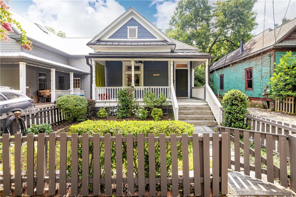 182 Estoria Street SE