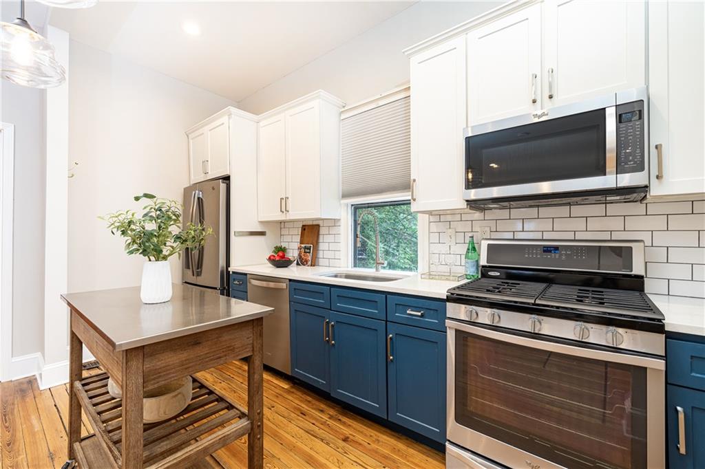 182 Estoria Street SE