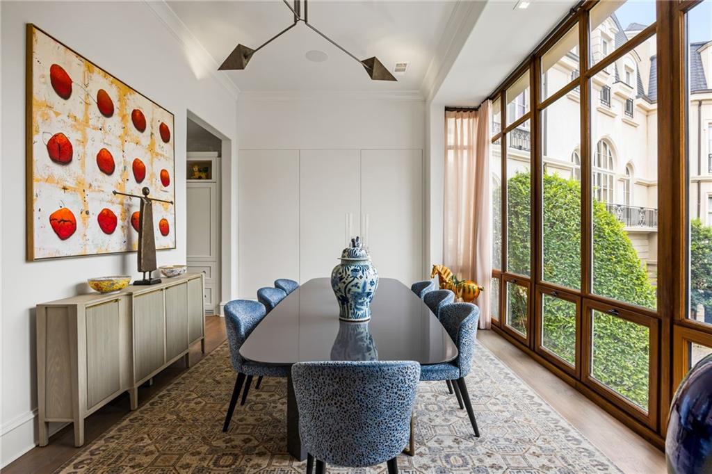 2288 Peachtree Road NW Unit 16