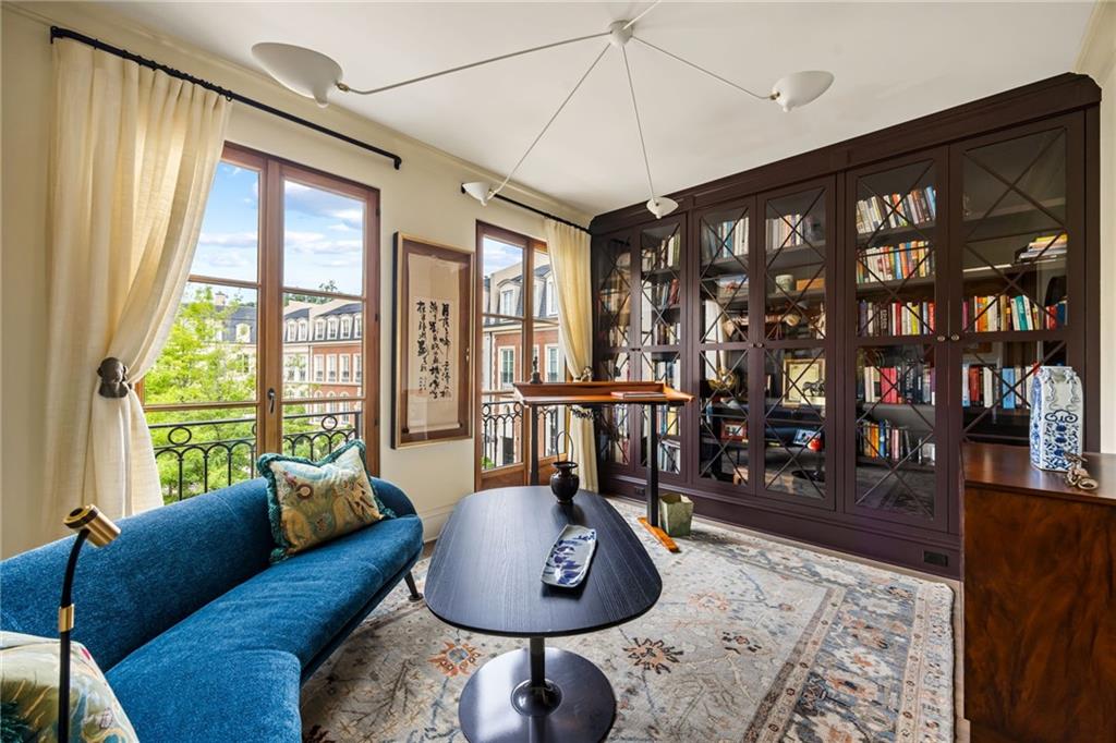 2288 Peachtree Road NW Unit 16