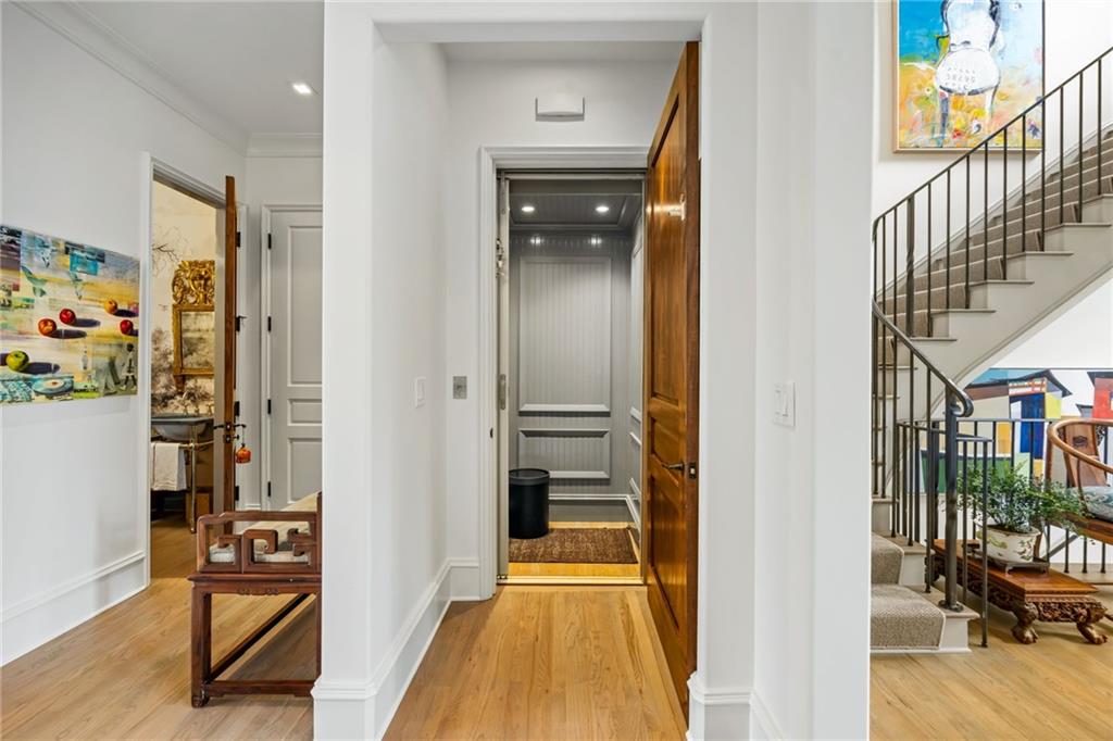 2288 Peachtree Road NW Unit 16