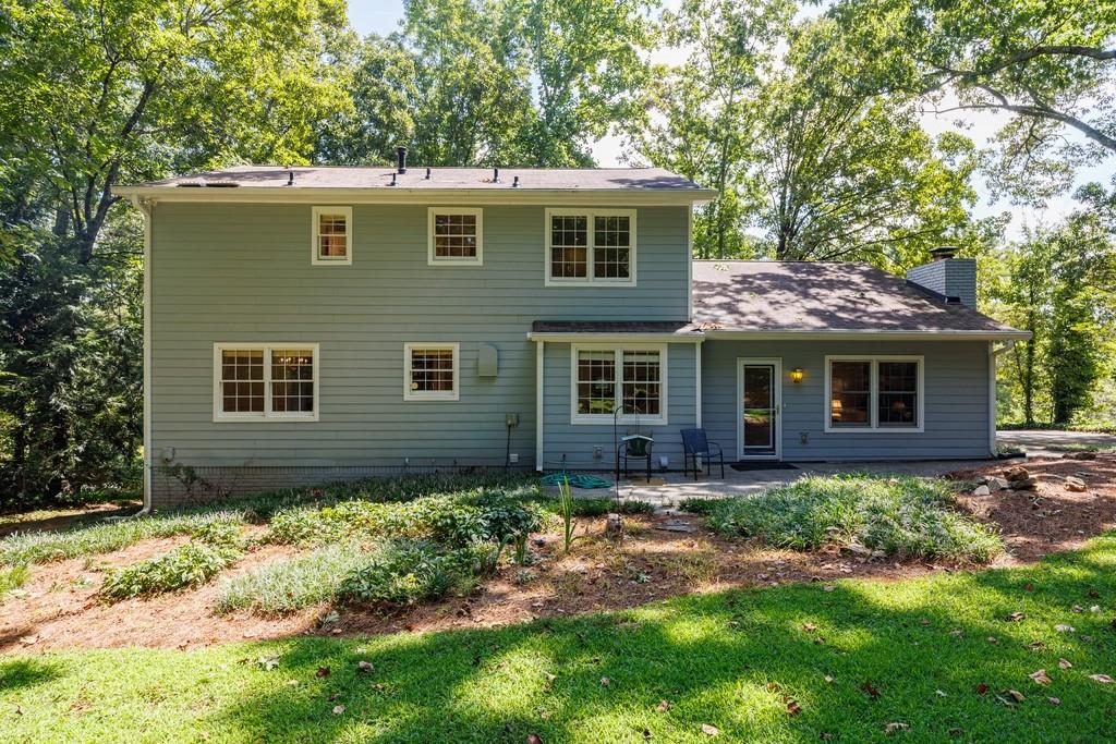 940 Hunterhill Drive