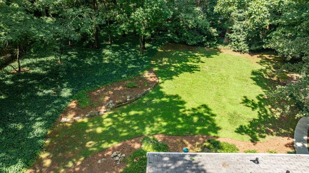 940 Hunterhill Drive