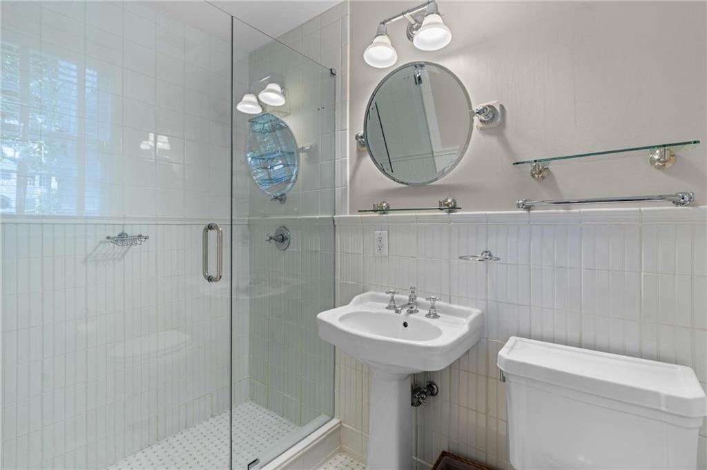 77 Peachtree Memorial Drive NW Unit 2