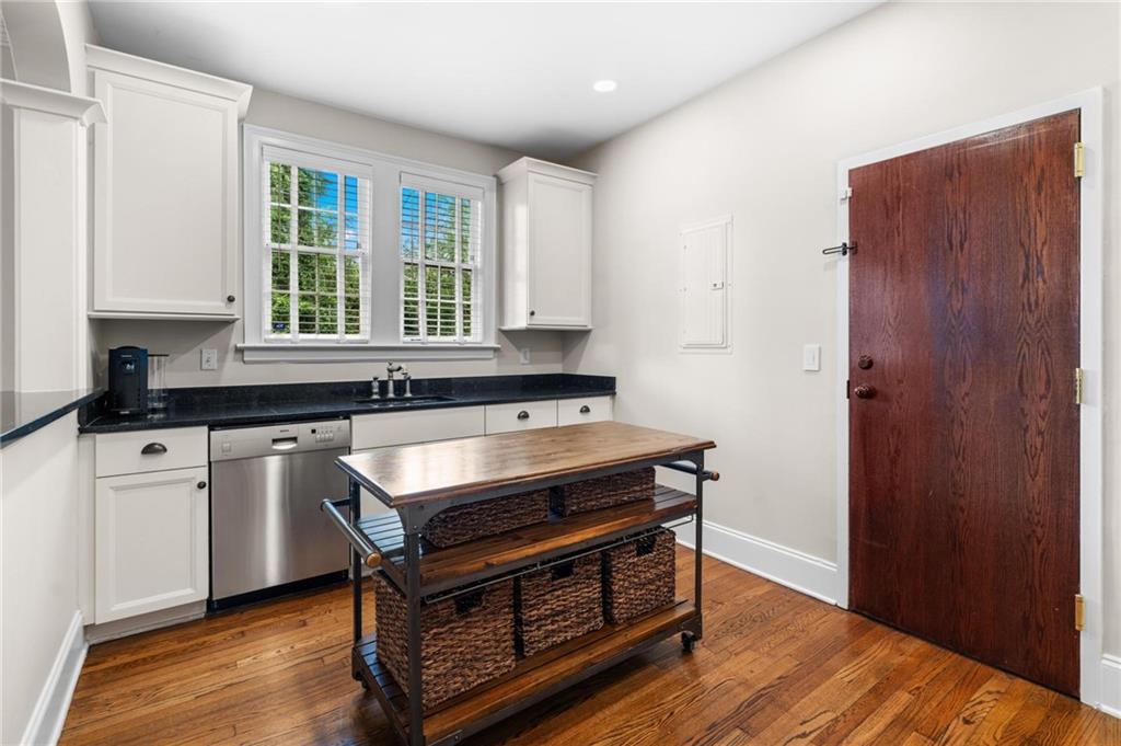 77 Peachtree Memorial Drive NW Unit 2