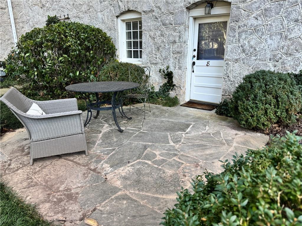 2544 Peachtree Road NW Unit 8