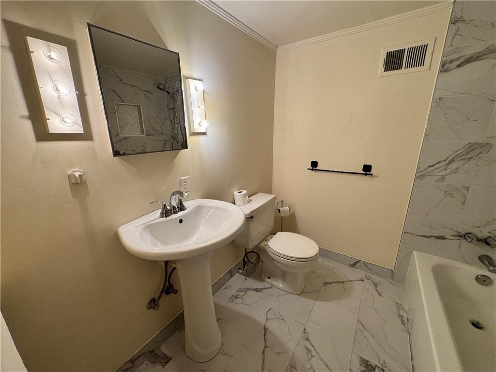 2544 Peachtree Road NW Unit 8