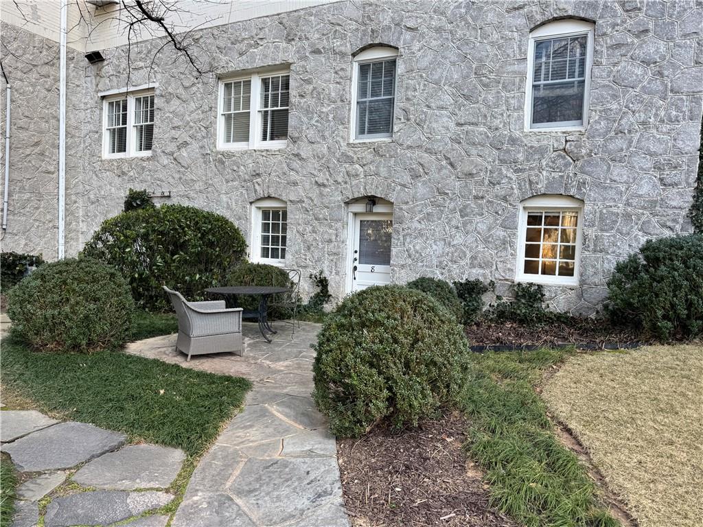 2544 Peachtree Road NW Unit 8