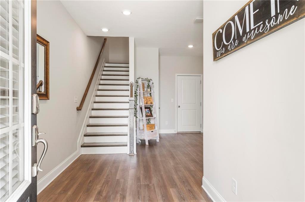 5090 Pinckney Lane