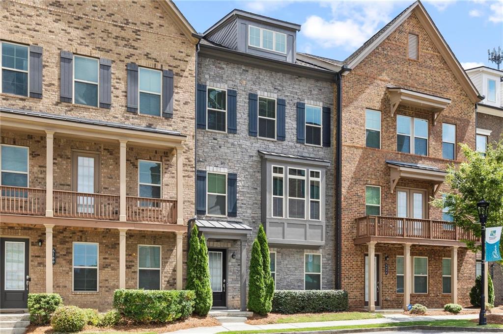 5090 Pinckney Lane