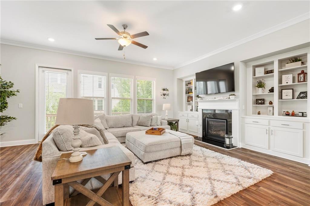 5090 Pinckney Lane