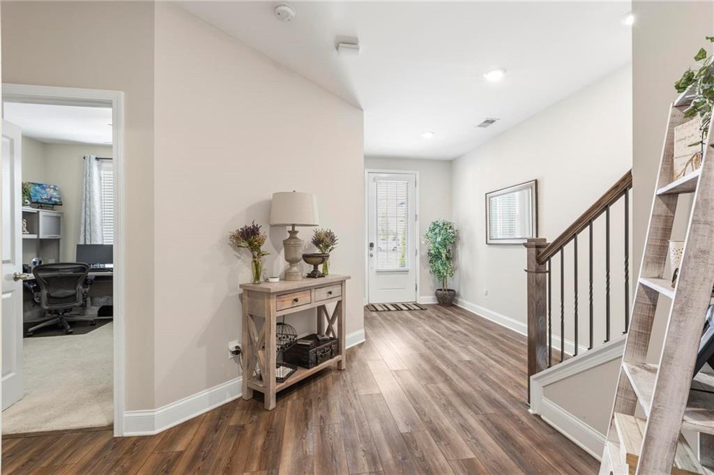 5090 Pinckney Lane