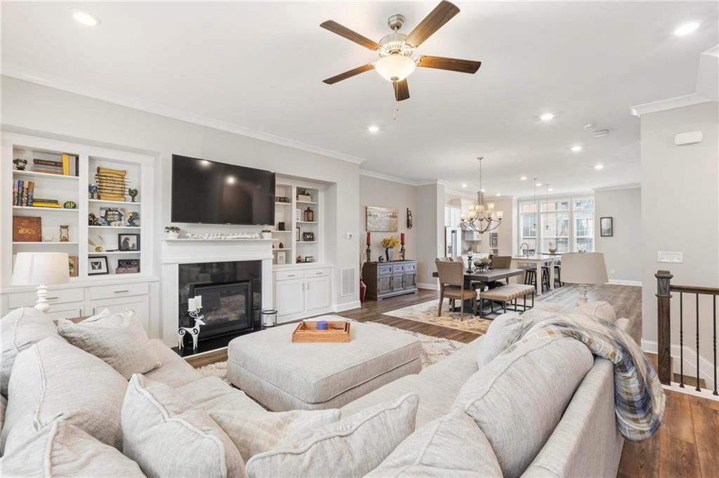 5090 Pinckney Lane