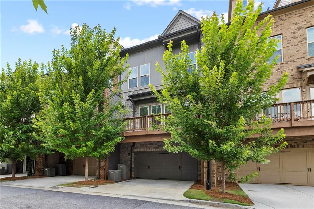 5090 Pinckney Lane