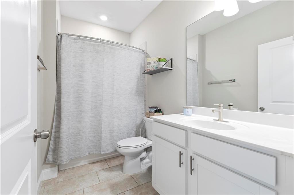 5090 Pinckney Lane