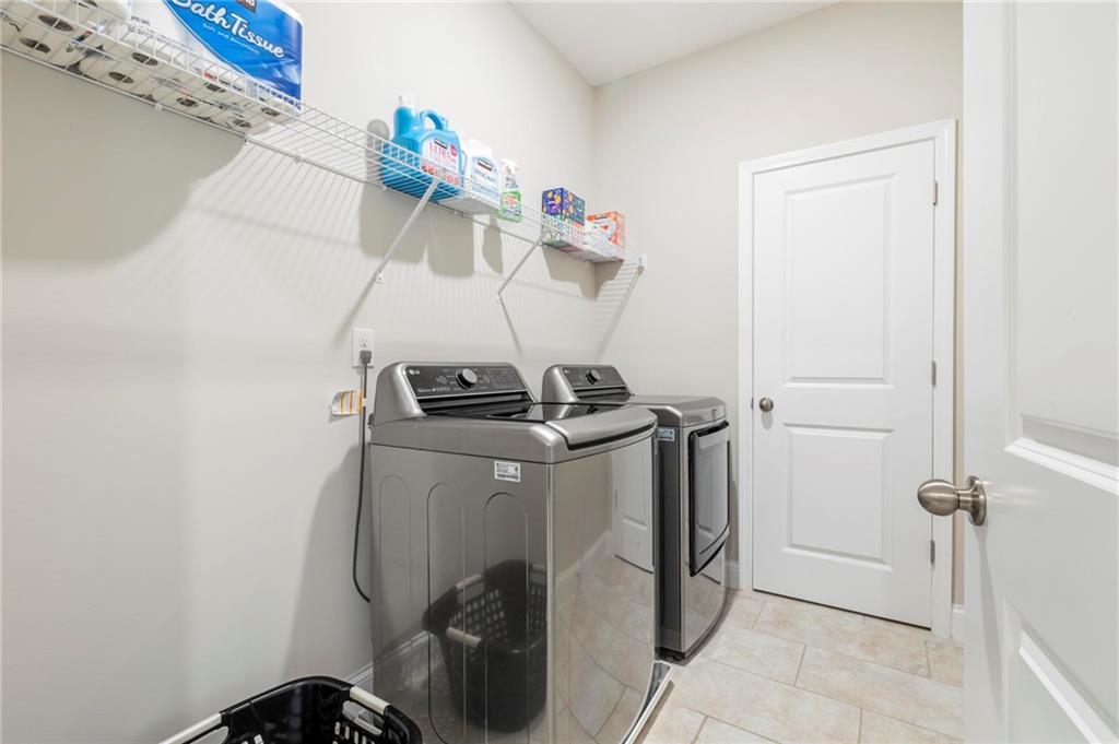 5090 Pinckney Lane