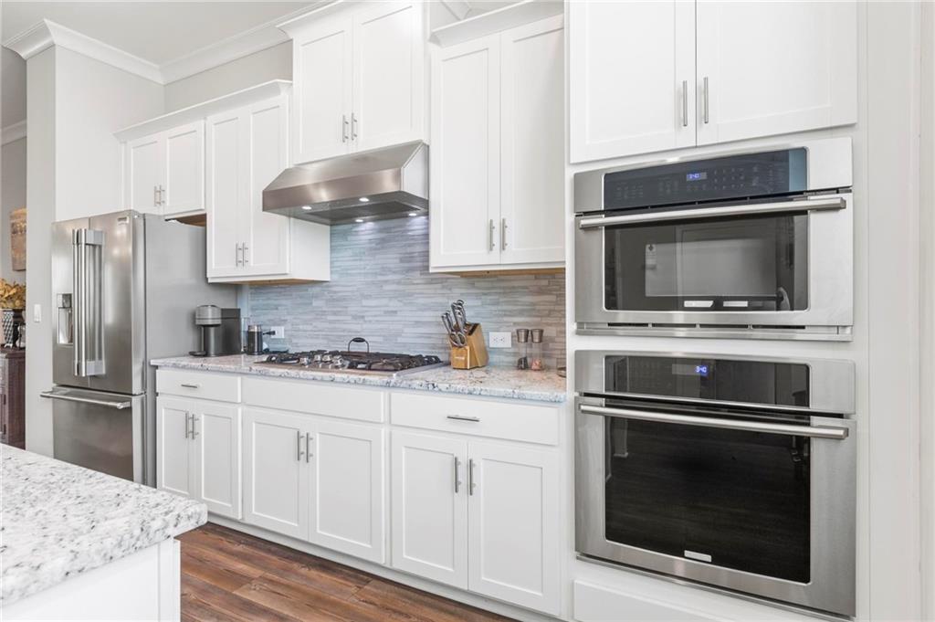 5090 Pinckney Lane
