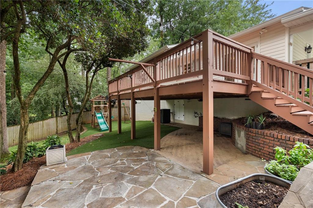 2353 Cortez Way NE