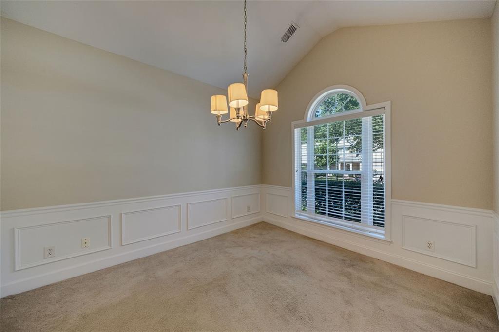 560 Roland Manor Drive