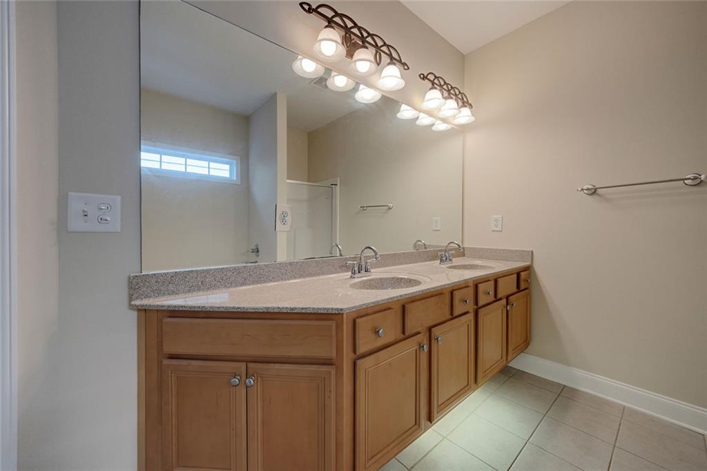 560 Roland Manor Drive