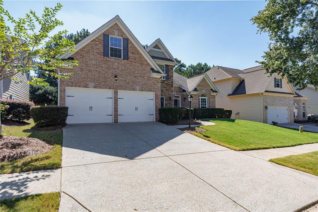 560 Roland Manor Drive