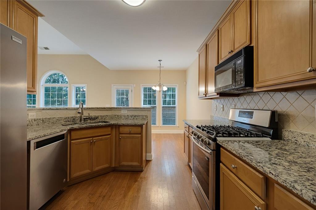 560 Roland Manor Drive
