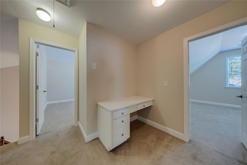 560 Roland Manor Drive