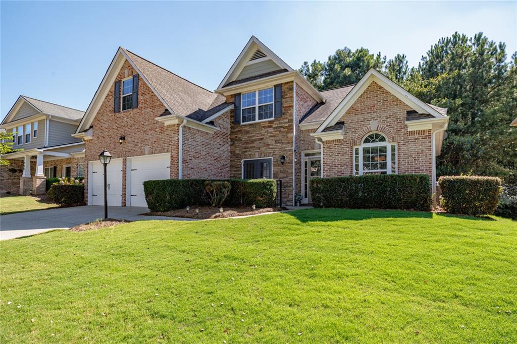 560 Roland Manor Drive