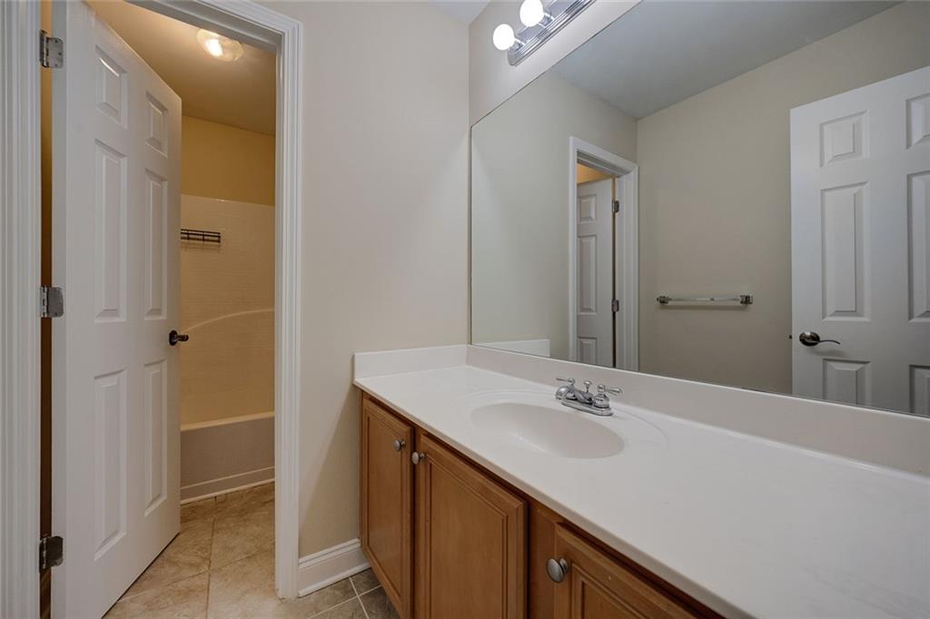 560 Roland Manor Drive