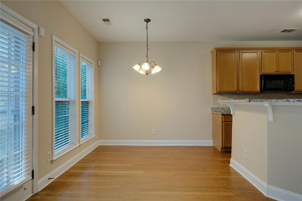 560 Roland Manor Drive