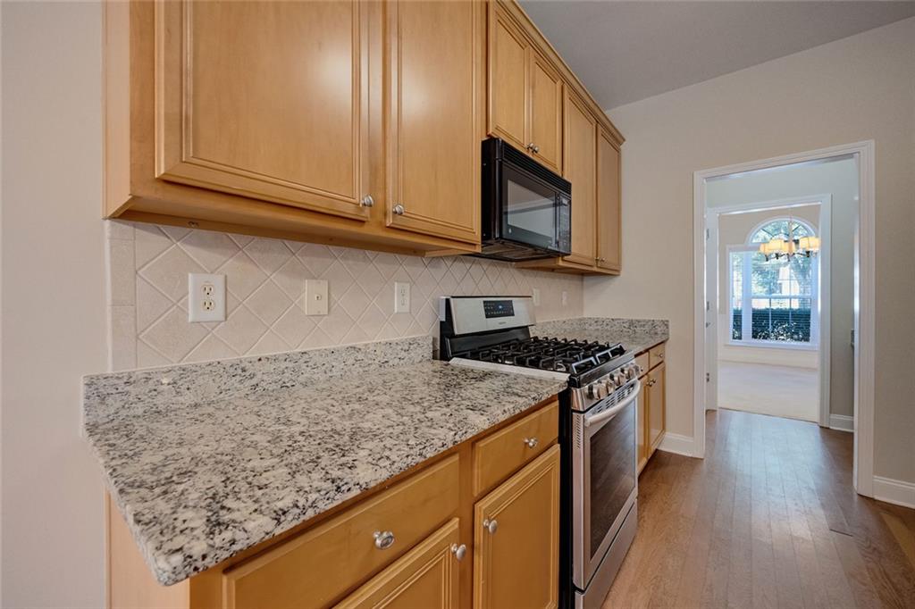 560 Roland Manor Drive