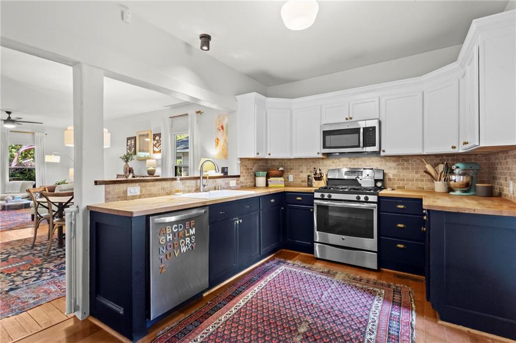 1962 Main Street NW